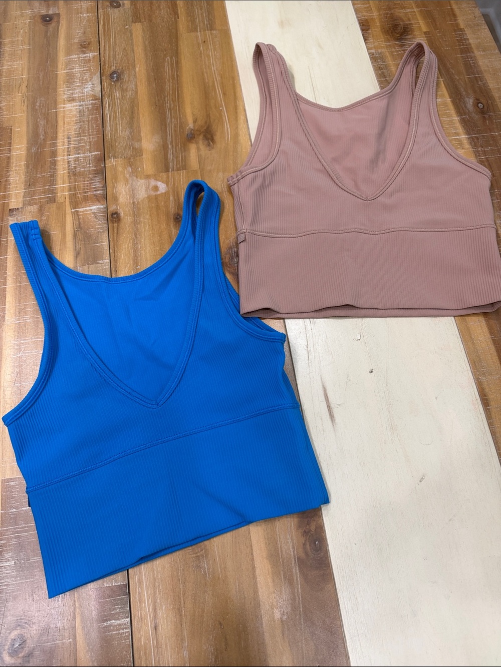 lululemon athletica Ribbed V-Neck Crop Tank - Bright Blue & Mauve